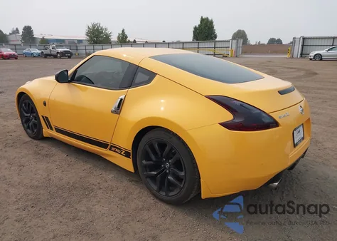 2018 Nissan 370Z z USA, uszkodzony, nr VIN JN1AZ4EH0JM571596